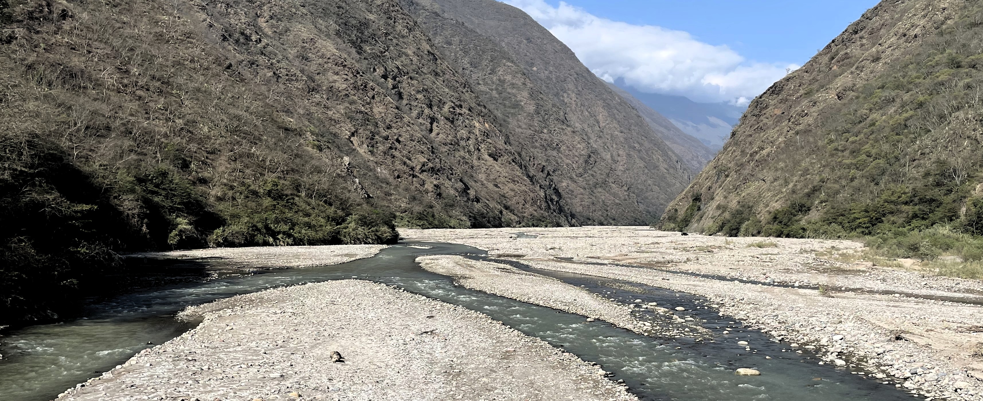 Ruta Irupana - Quime con el Grupo Paseanderos, paisaje del río La Paz.