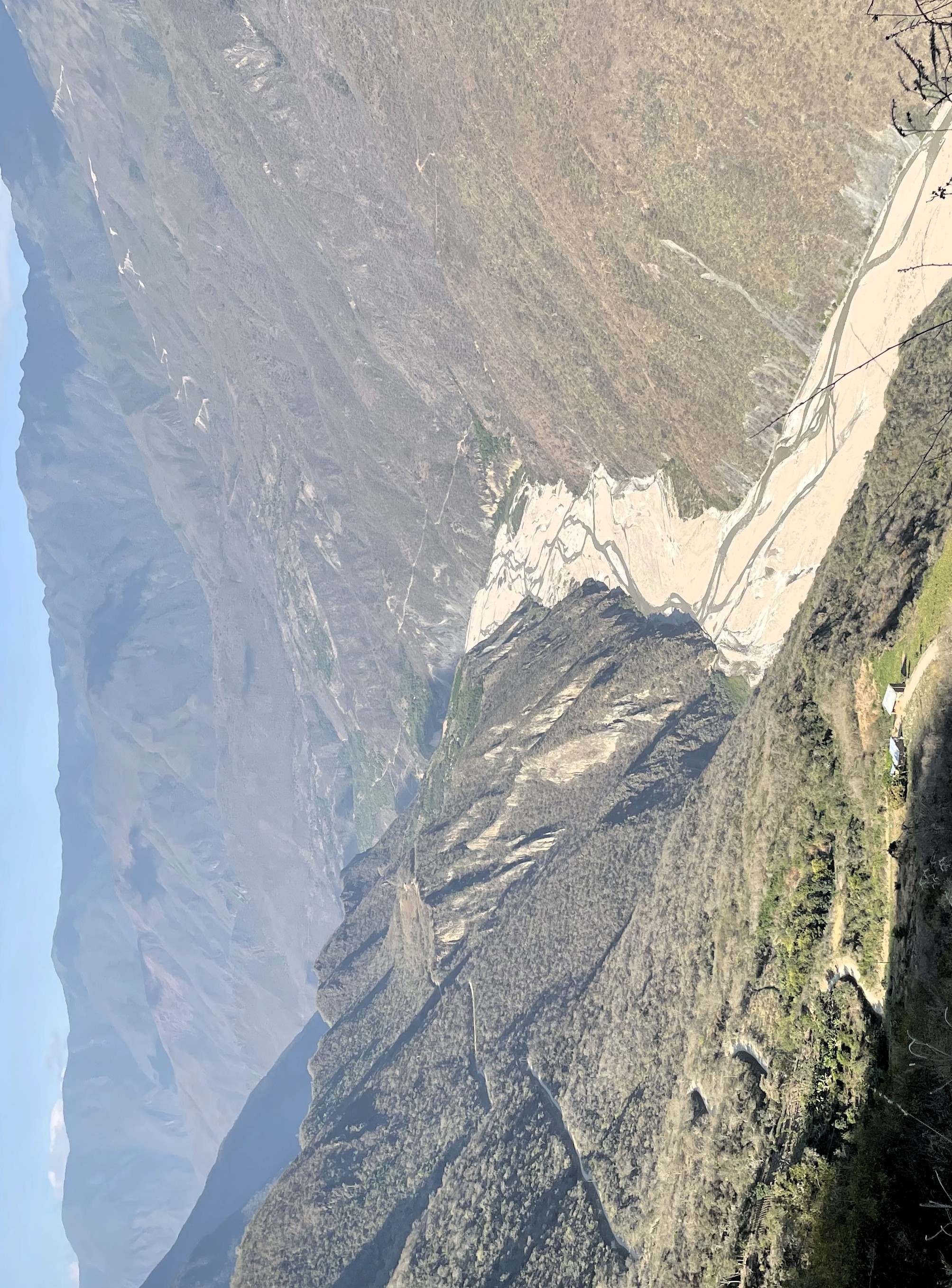 Ruta Irupana - Quime, panorámica del río La Paz.