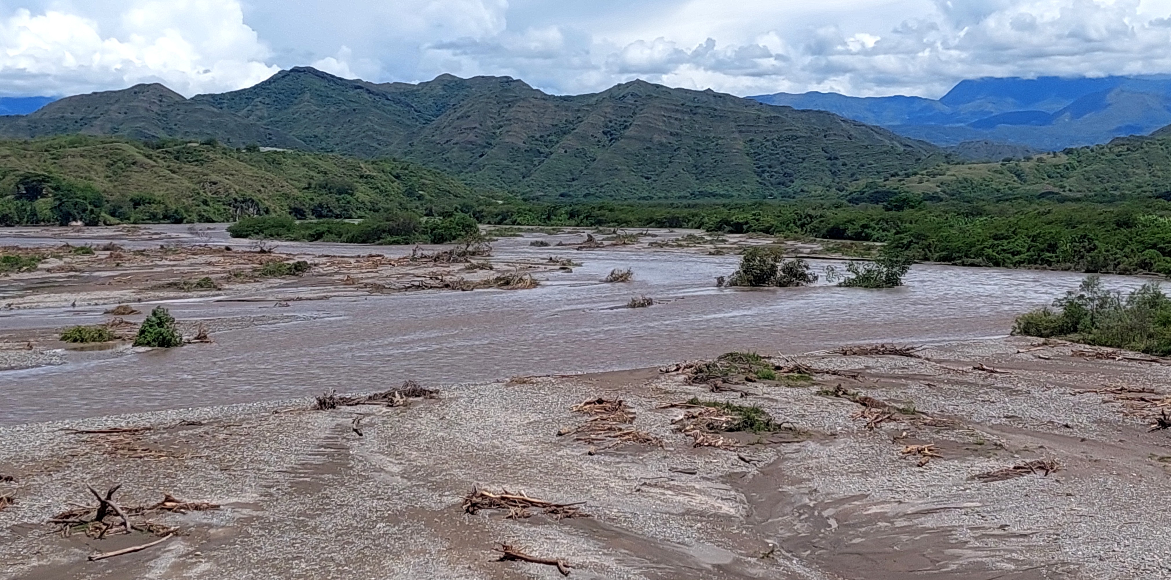 Ruta Pasto - Candelaria, río Guachicono, cerca del río Patía