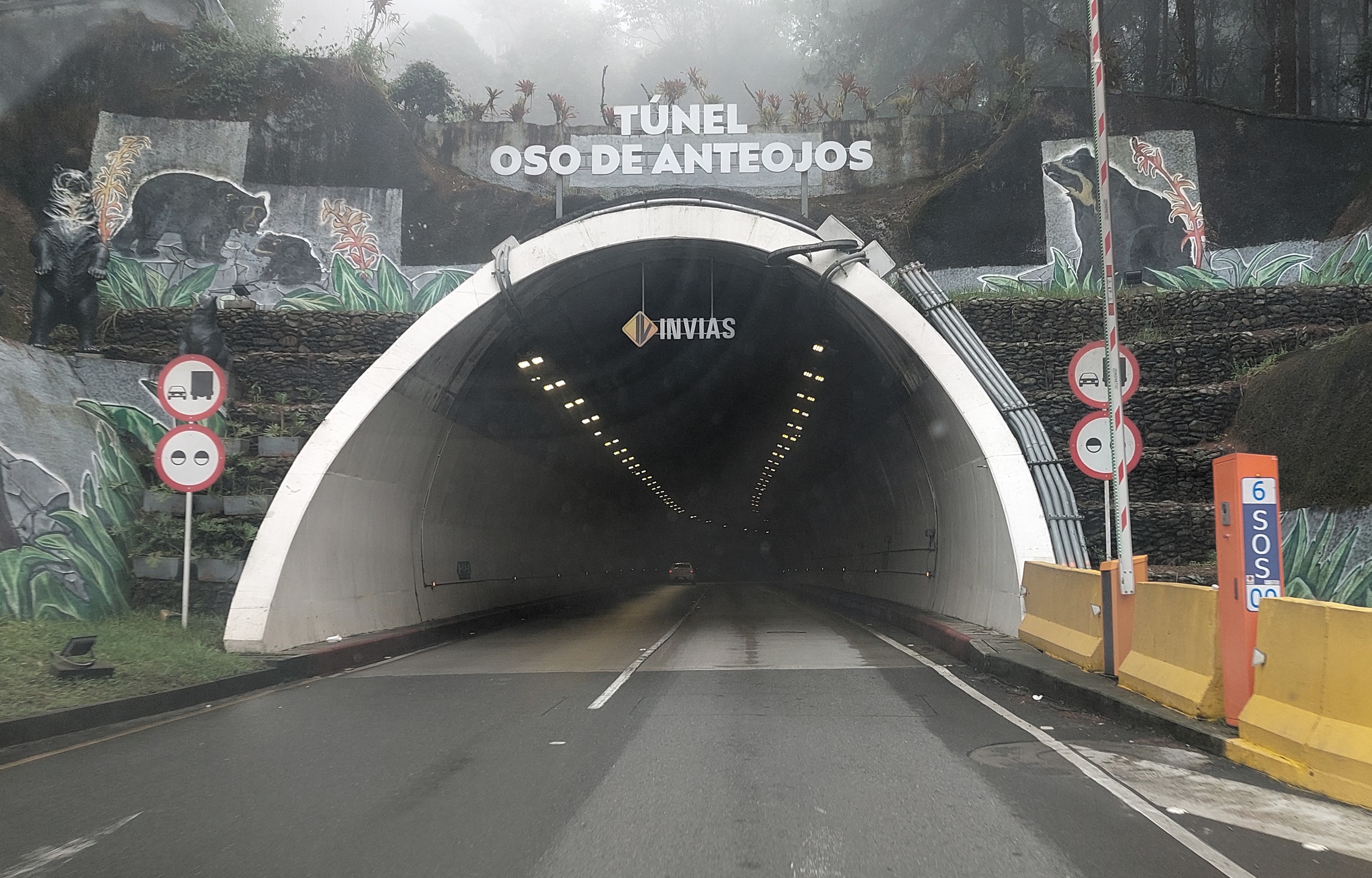 Travesía Candelaria - La Moneda, túnel Oso de Anteojos